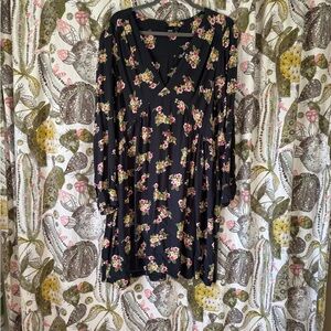 🌷Pretty Floral Black Dress